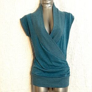 Bella D Faux Wrap Knit Top Sleeveless Sweater Medium